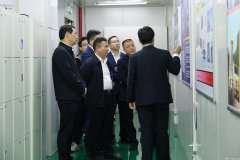 宜春市电子信息产业链招商小分队莅临乐鱼网页版在线登录-乐鱼(中国)参观调研